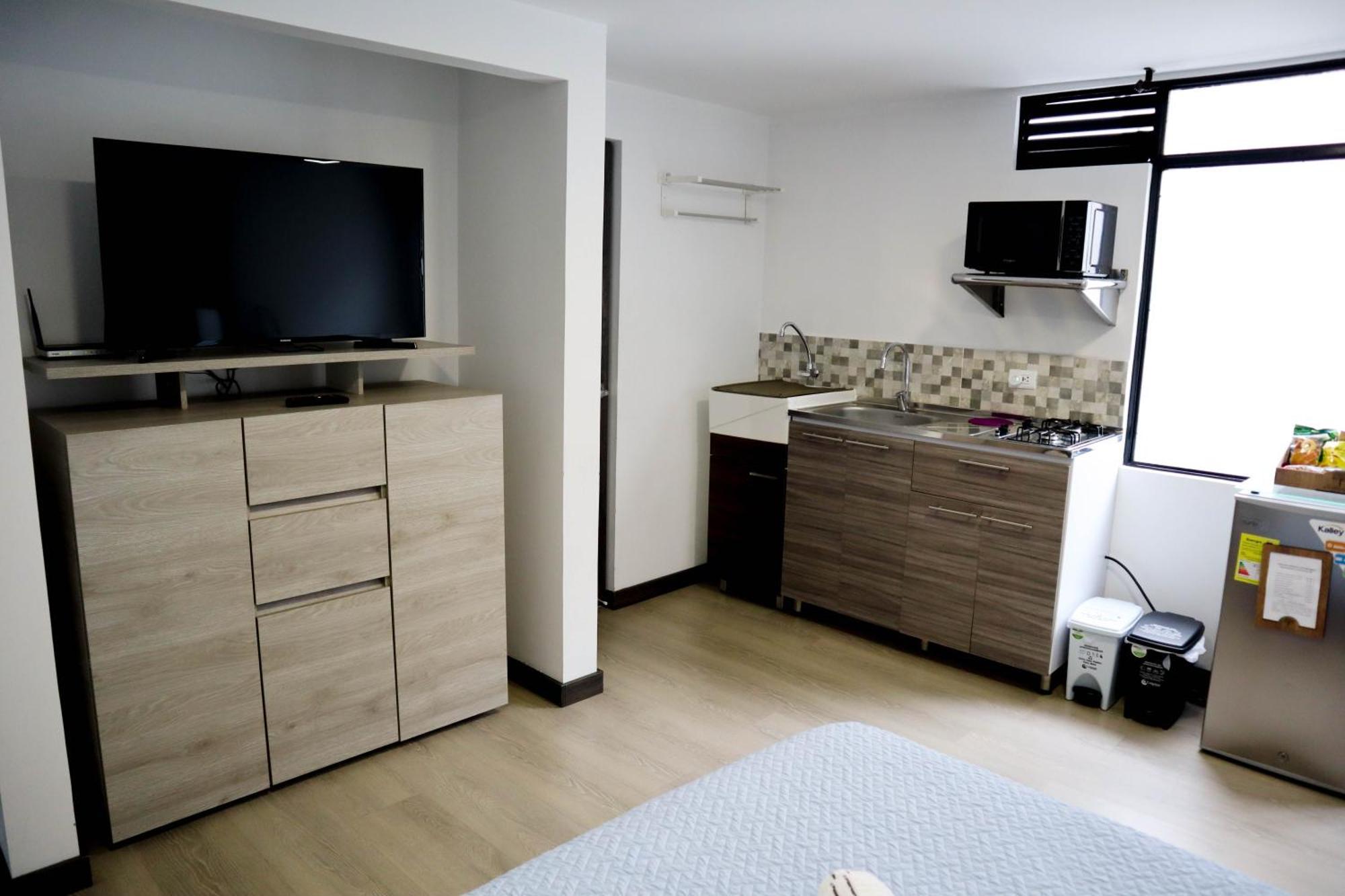 Apartahotel La Arboleda Hc Манісалес Екстер'єр фото